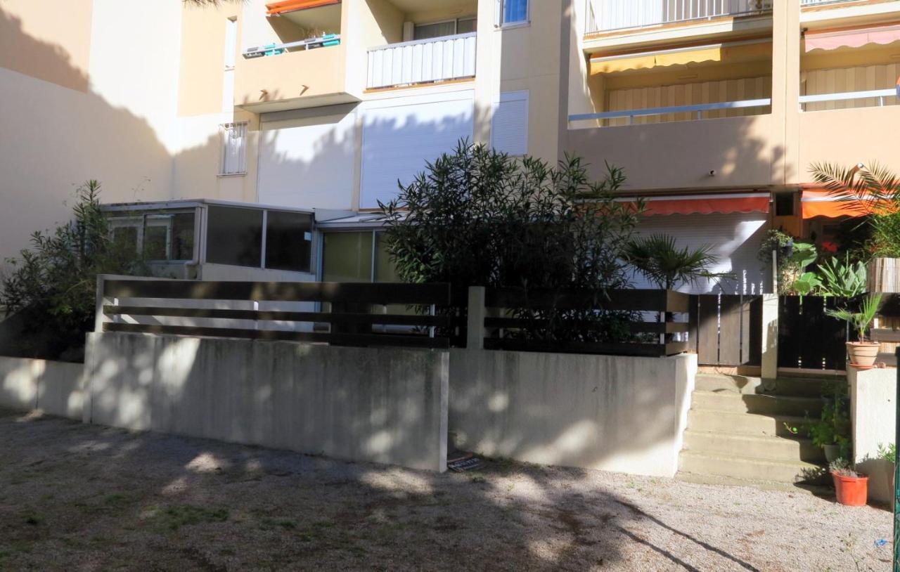 Studio 4 couchages avec grande terrasse en rez-de-jardin à deux pas des plages Le Grau-du-Roi Exterior foto