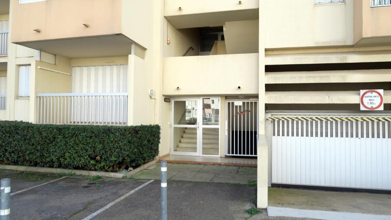Studio 4 couchages avec grande terrasse en rez-de-jardin à deux pas des plages Le Grau-du-Roi Exterior foto